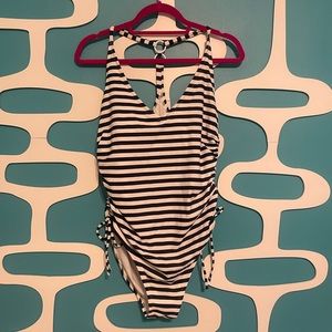 NWT Navy Striped Kona Sol Target One-Piece Bathing Suit